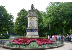 Logo_historische_kilometer_mari_lle_houben