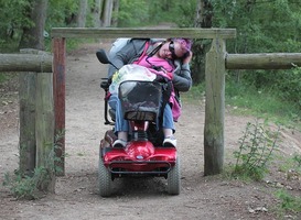 Normal_rolstoel_gehandicapt_toegankelijk_toegankelijkheid_toegang