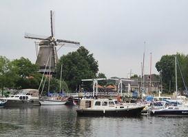 Normal_jachthaven__boten__water__molen__hollands