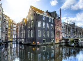 Normal_grachtenpanden__amsterdam__vakantieverhuur