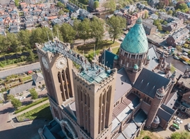 Normal_koepelkathedraal_haarlem__loopbrug___klim_naar_het_licht_