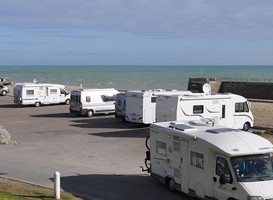 Normal_camper__schotel__televisie