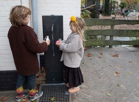 Normal_watertappen_in_artis