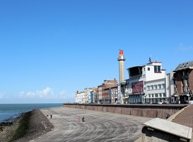 Boulevard van Vlissingen langs de Westerschelde Boulevard van Vlissingen langs de Westerschelde