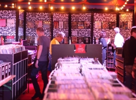 Normal_jaarbeurs_utrecht_krijgt_grootste_vinylshop_van_nederland