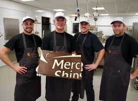 Grootste chocoladekunstwerk ter wereld - Chocolatier Frits van Noppen en zijn team met een onderdeel van Het lekkerste wereldrecord Grootste chocoladekunstwerk ter wereld - Chocolatier Frits van Noppen en zijn team met een onderdeel van Het lekkerste wereldrecord