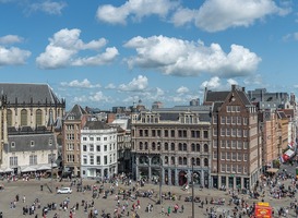 Normal_amsterdam__dam__toerisme__hotdogkraam__nieuwe_kerk