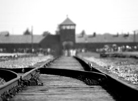 Auschwitz 77 jaar geleden bevrijd, Holocaust Herdenking via tv te zien Auschwitz 77 jaar geleden bevrijd, Holocaust Herdenking via tv te zien