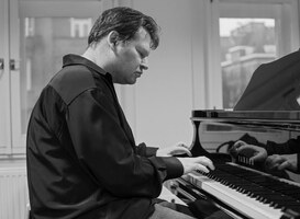 Pianist Wim Warman zit in artistieke team Dutch International Tangoweek Pianist Wim Warman zit in artistieke team Dutch International Tangoweek