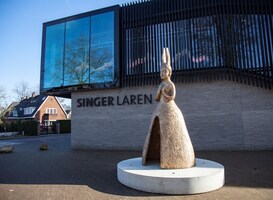 Singer Laren bijna klaar voor opening Nardinczalen met beeld over Fukushima Singer Laren bijna klaar voor opening Nardinczalen met beeld over Fukushima