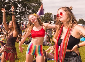Amsterdamse festivals voor het eerst met volledig plantaardig menu Amsterdamse festivals voor het eerst met volledig plantaardig menu