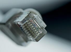 Komst datacenter Zeewolde uitgesteld maar niet van de baan Komst datacenter Zeewolde uitgesteld maar niet van de baan