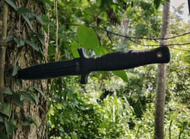 Normal_boot-knife-2715686_960_720