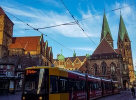 Groningen onderzoekt treinverbinding met Bremen Groningen onderzoekt treinverbinding met Bremen