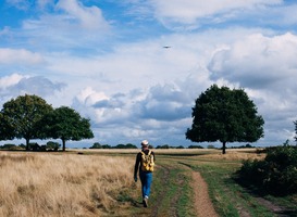 Naobertochten; een oostelijke fusie tussen wandelen en fietsen Naobertochten; een oostelijke fusie tussen wandelen en fietsen