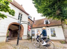 Nieuwe fietsroutes langs de mooiste middeleeuwse dorpen in Noord-Brabant Nieuwe fietsroutes langs de mooiste middeleeuwse dorpen in Noord-Brabant