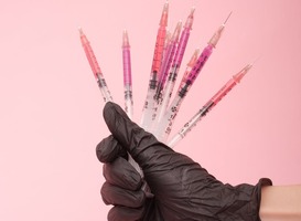 Mogelijk 6 mensen gedrogeerd met injectienaald bij Pleinfestival Kaatsheuvel Mogelijk 6 mensen gedrogeerd met injectienaald bij Pleinfestival Kaatsheuvel