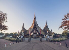 Normal_sprookjesomnibus_efteling_voor_70-jarig_jubileum_nu_in_de_winkels