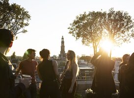 Op de Amsterdamse daken is deze zomer heel veel te beleven Op de Amsterdamse daken is deze zomer heel veel te beleven