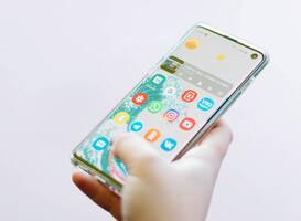 Ruim 60 procent van de Nederlanders mijdt sociale media op vakantie Ruim 60 procent van de Nederlanders mijdt sociale media op vakantie