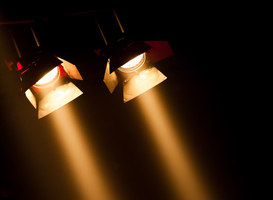 Normal_theatre-spotlights-2021-08-26-16-54-11-utc