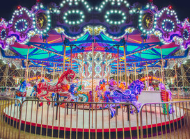 Normal_fair-carousel-with-horses-horse-rides-kids-carous-2021-08-26-18-29-26-utc