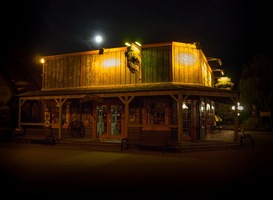 Normal_amusement-park-g72fb2a05e_1280