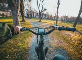Mensen spring nog steeds het vaakst op de e-bike voor recreatief gebruik Mensen spring nog steeds het vaakst op de e-bike voor recreatief gebruik
