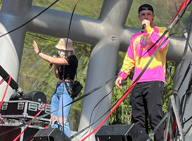 Enzo Knol ook deze zomer weer naar pretpark Drouwenerzand Enzo Knol ook deze zomer weer naar pretpark Drouwenerzand