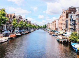 KHN niet te spreken over voornemen verhogen toeristenbelasting in Amsterdam KHN niet te spreken over voornemen verhogen toeristenbelasting in Amsterdam