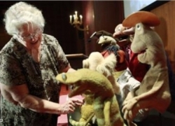 Jane Henson met de Muppets Jane Henson met de Muppets