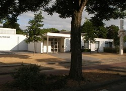 Normal_museum_van_bommel_van_dam