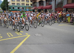 Normal_start_tour_de_france_2009_vanuit_martigny
