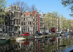Normal_amsterdam_patrickclenet_wikipedia