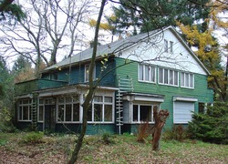 Normal_westerbork_kamp_huis_albert_konrad_gemmeker_